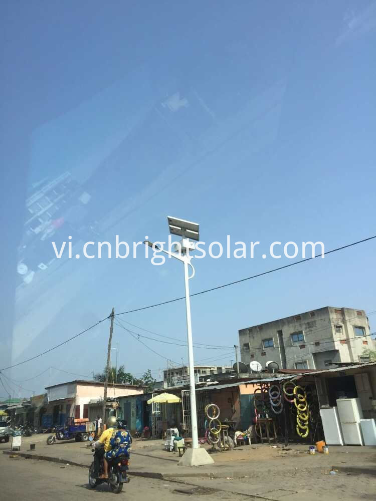 Đèn LED năng lượng mặt trời treo loại2 Solar LED lights hanging type2